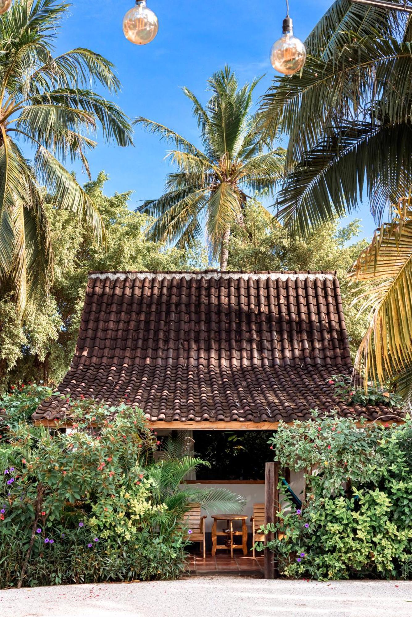 Coconut Garden Resort Gili Trawangan Exteriör bild